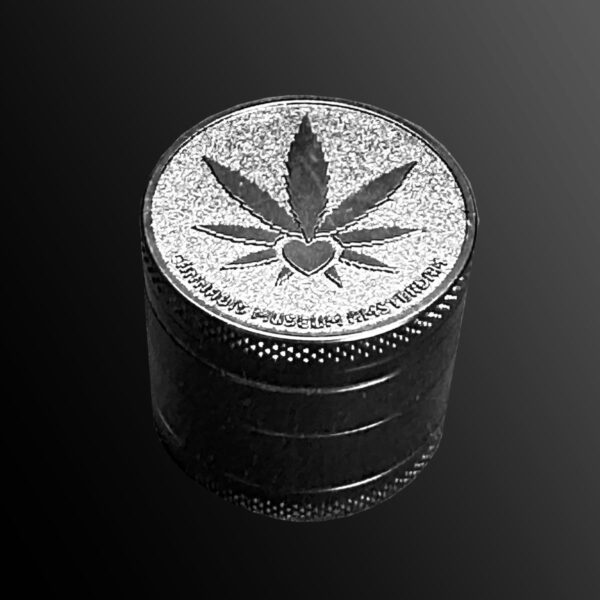 Love Cannabis Travel Grinder BK